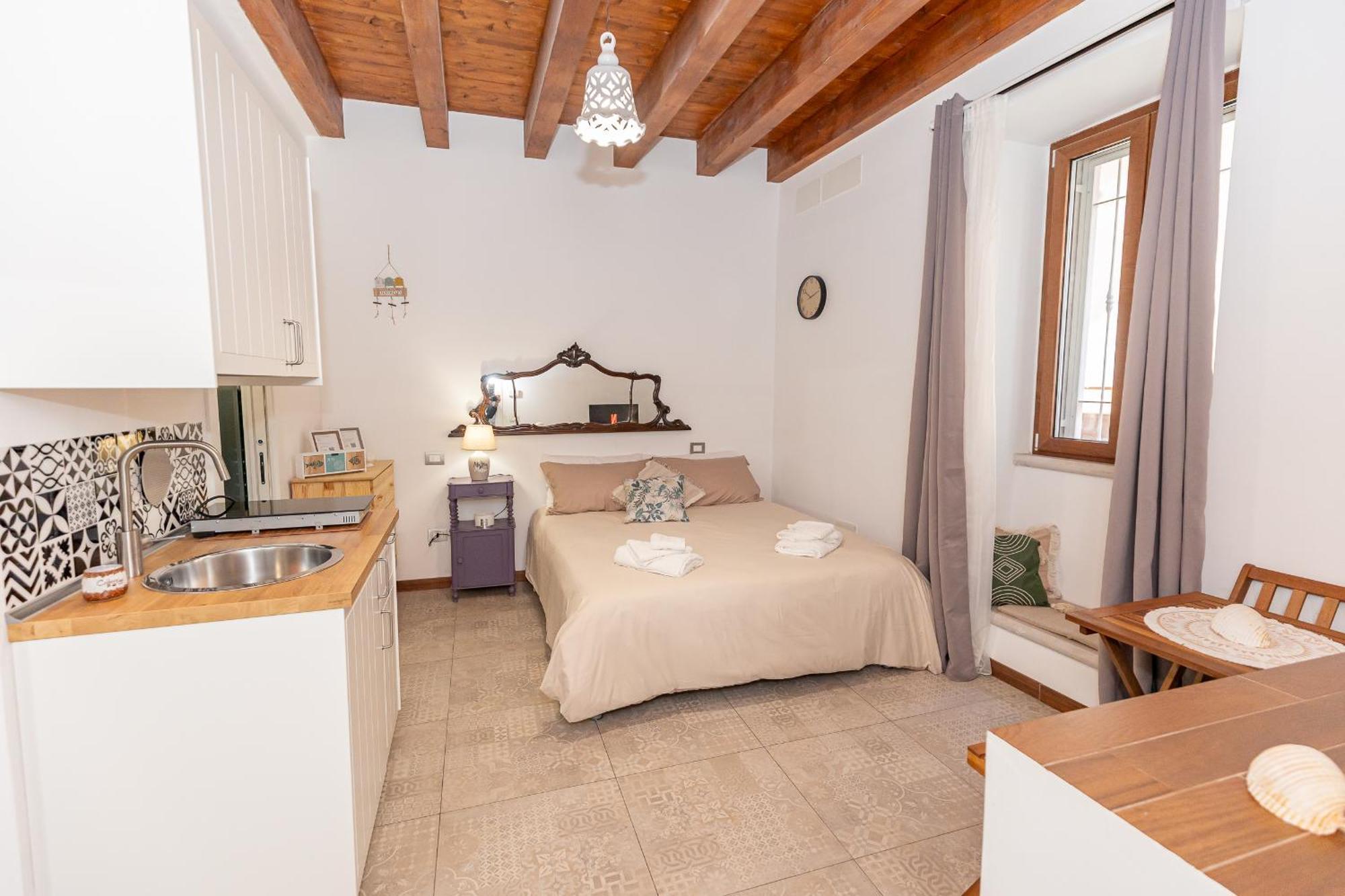 바를레타 Centro Storico Redmood House A 5 Min Dal Mare, Wi-Fi, A/C E Netflix 아파트 외부 사진