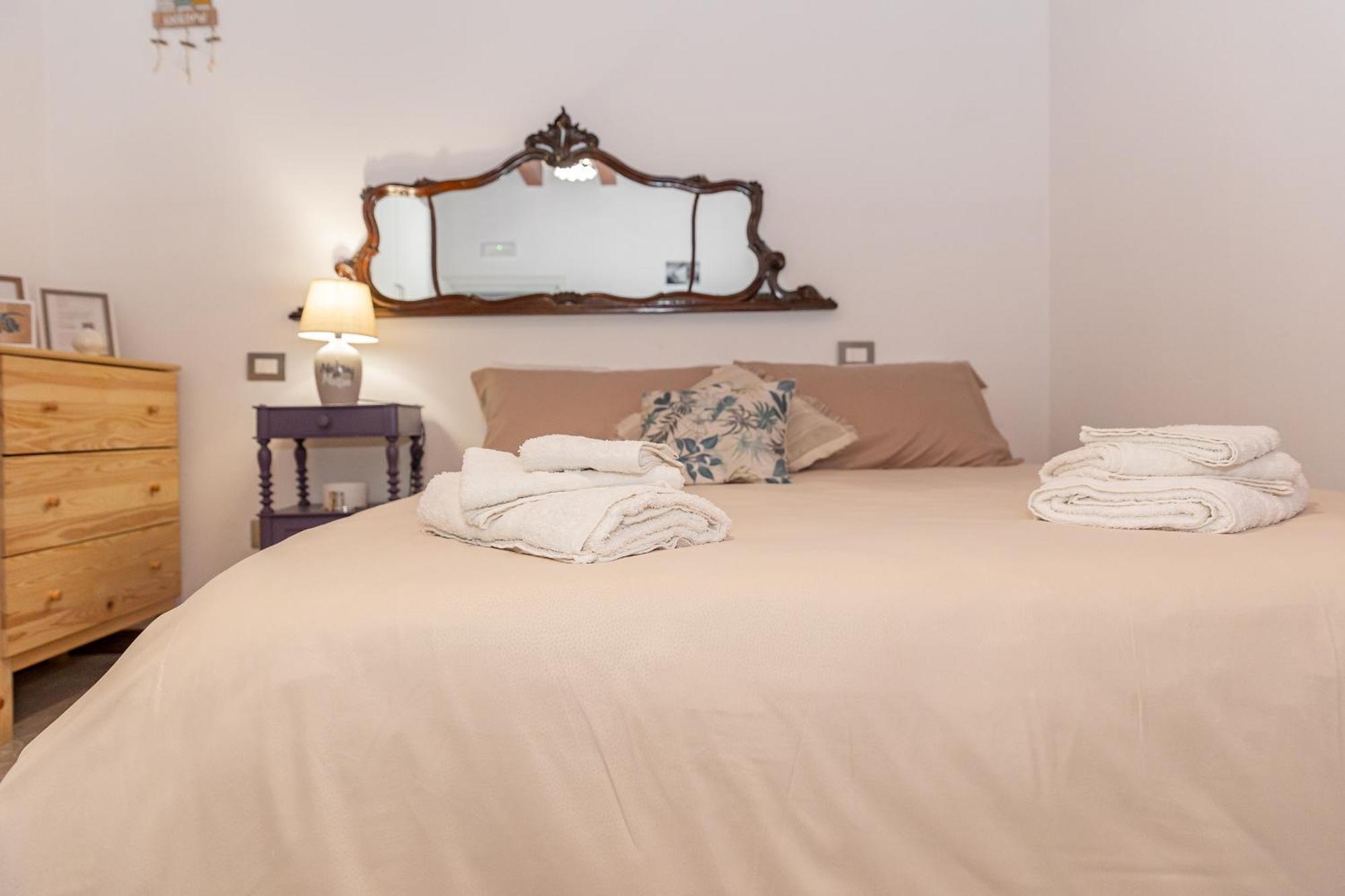 바를레타 Centro Storico Redmood House A 5 Min Dal Mare, Wi-Fi, A/C E Netflix 아파트 외부 사진